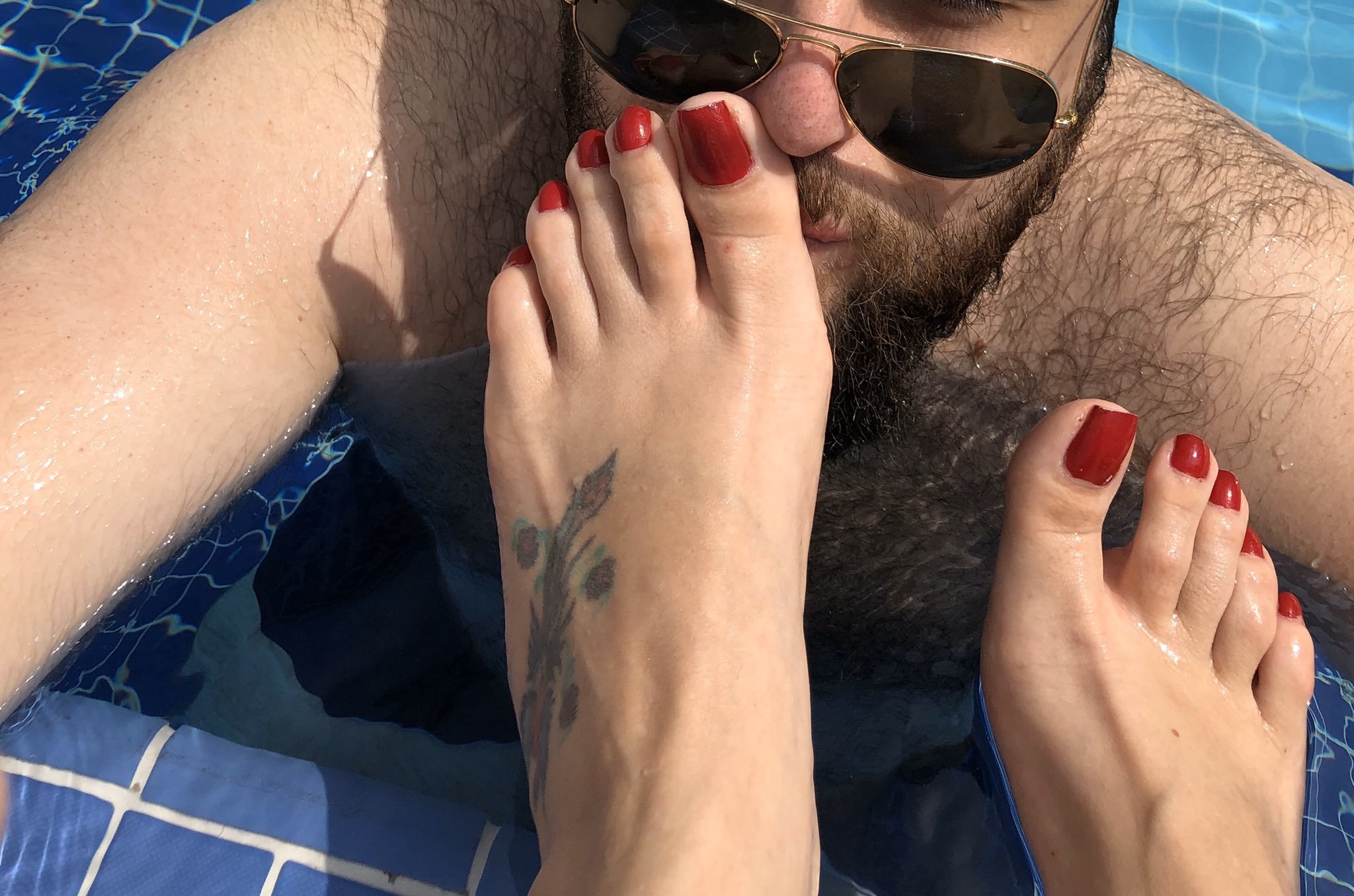 bobby amador recommends Queen Rainha Feet