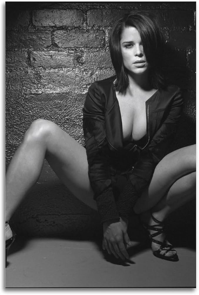 bu hamdan add photo neve campbell sexy