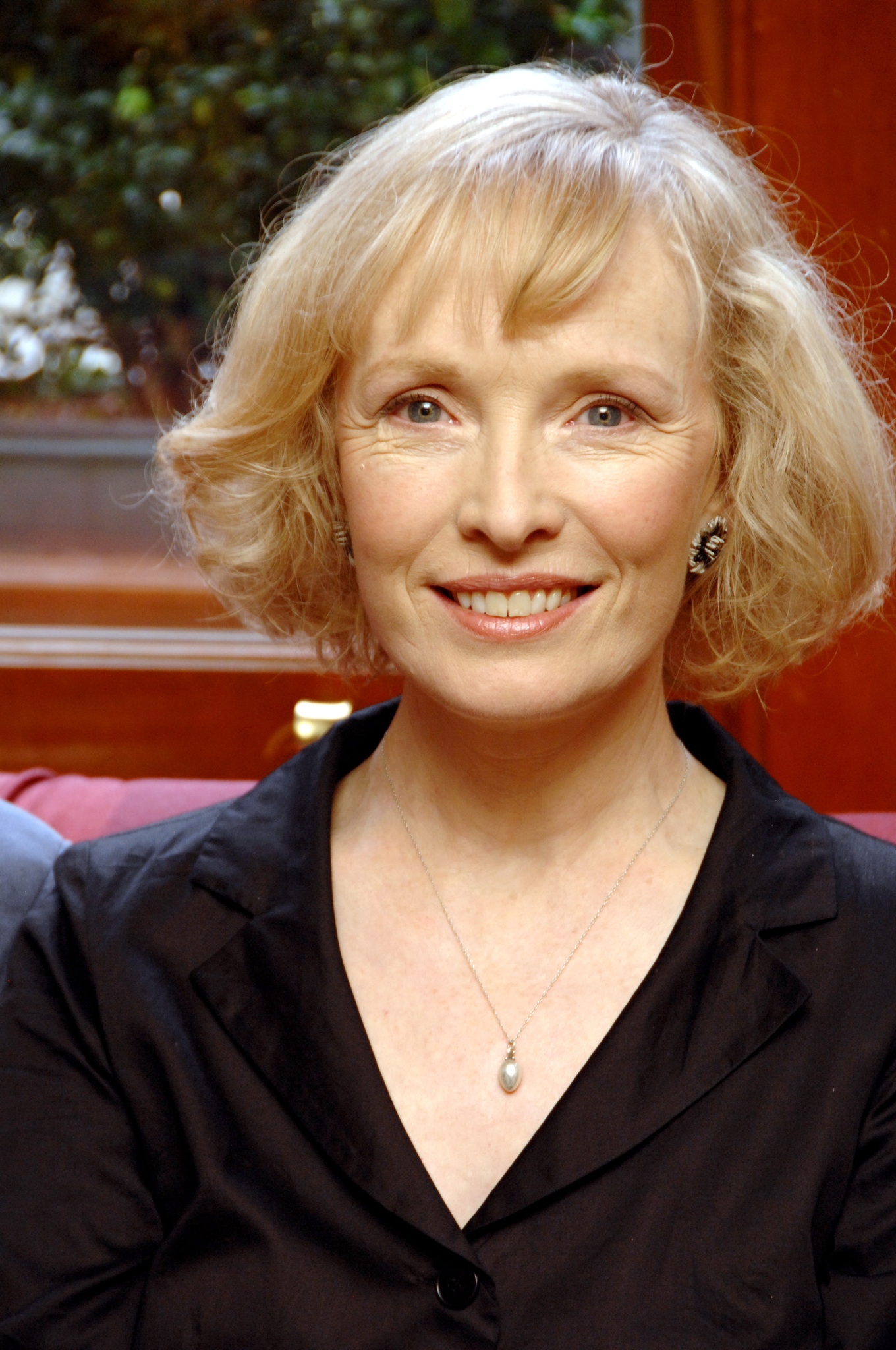 deanne burgess recommends Lindsay Duncan Nude