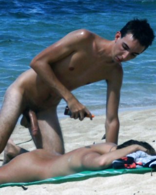 avi asis add accidental beach nude photo