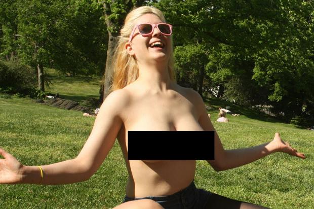 carolyn perrin add best topless photo