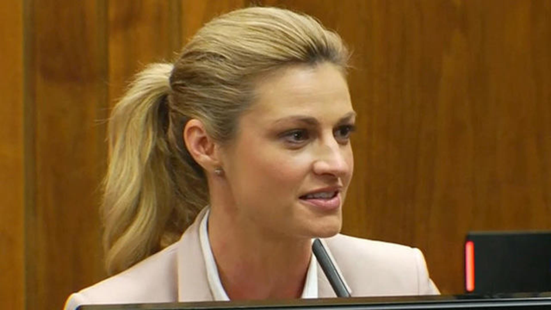 caitlyn scott recommends erin andrews naked photos pic