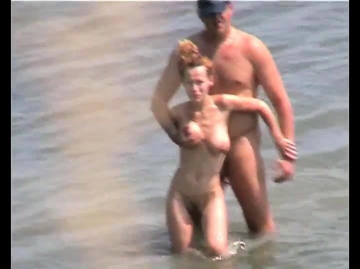 david waines share flashing boobs on the beach photos