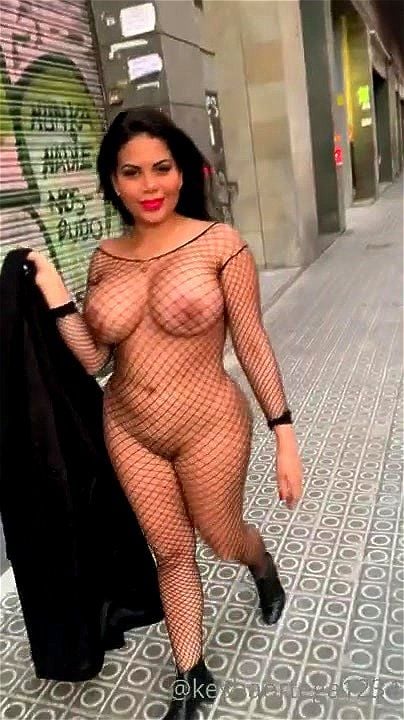 brian pressey recommends Latina Flashing