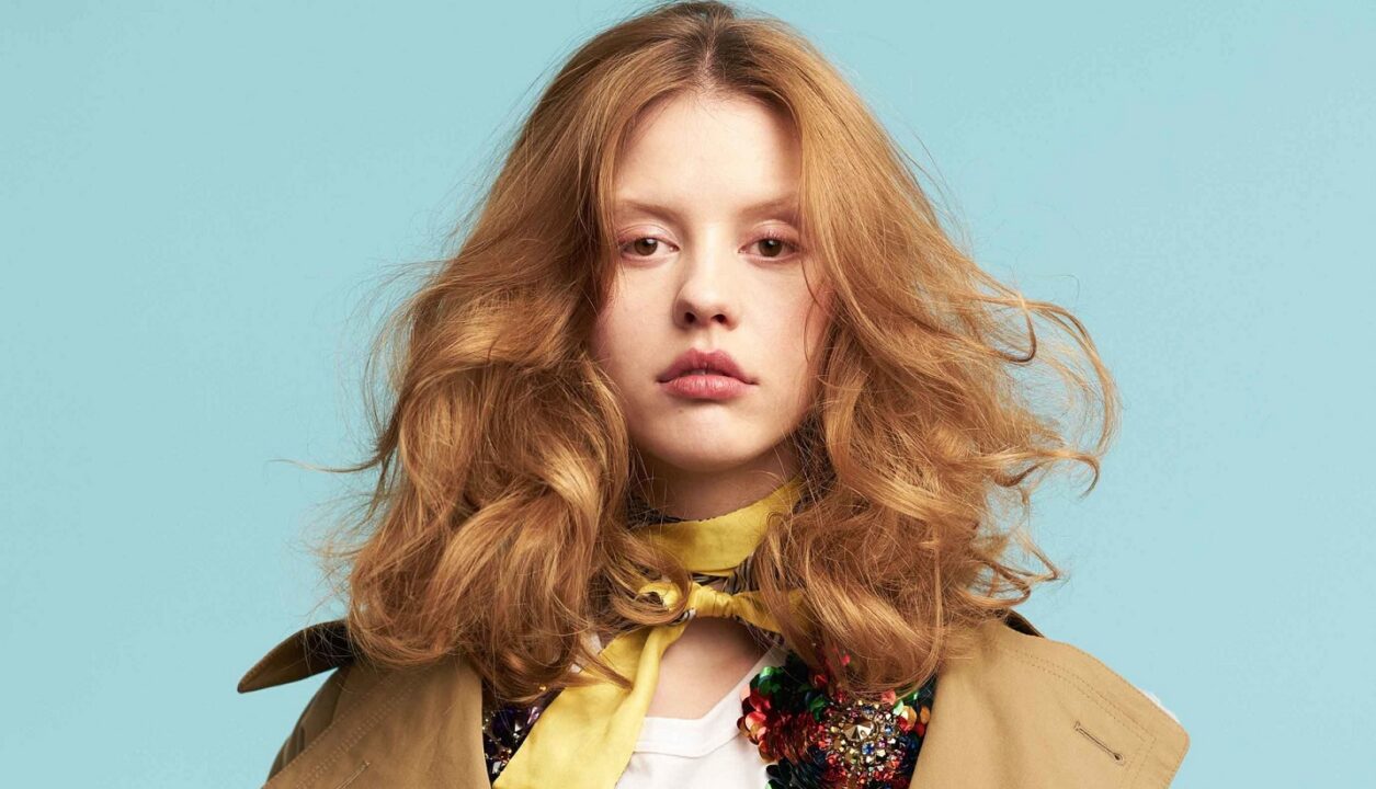 craig morabito recommends Mia Goth Latina