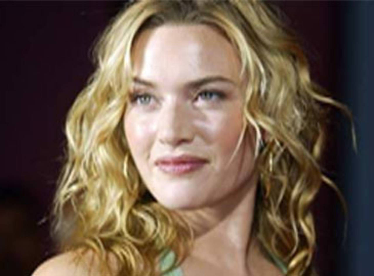 clare plumbley share kate winslet boobies photos