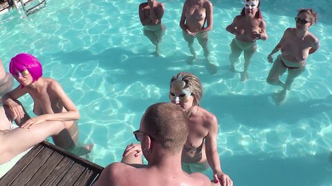 Best of Blow jobs by the pool