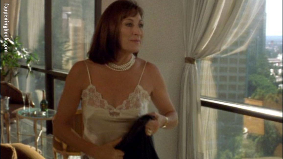 charles connor recommends anjelica huston nude pic