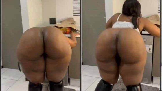 anita noel recommends Naked Ebony Big Booty