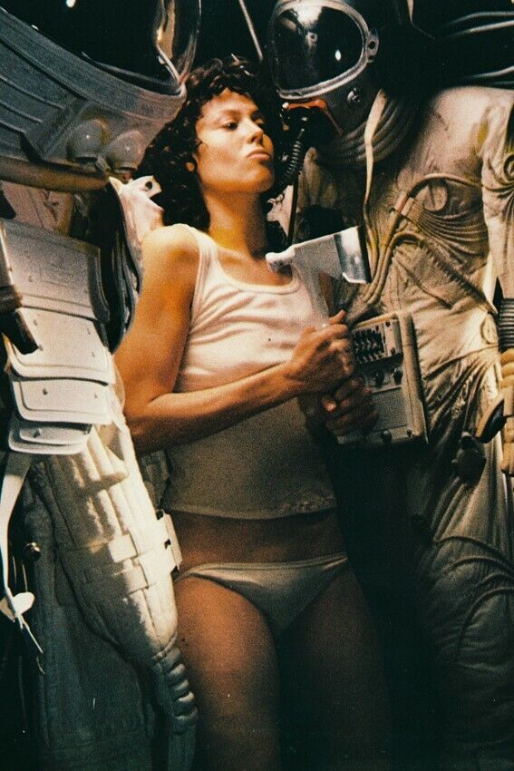 dorothy mcqueen recommends Sigourney Weaver Underwear