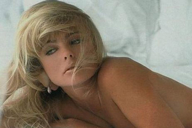 nude photos of erika eleniak