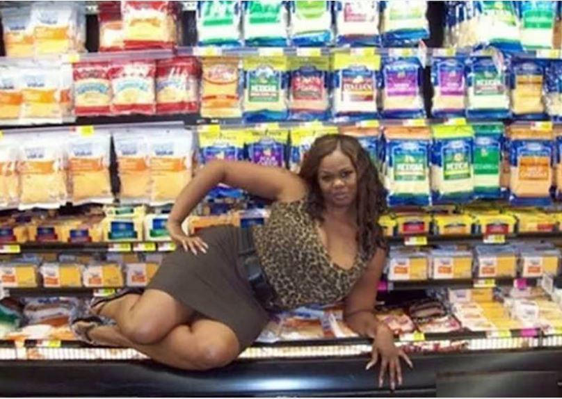 bunty spaan recommends flashing in grocery store pic