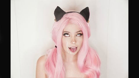 belle delphine phub