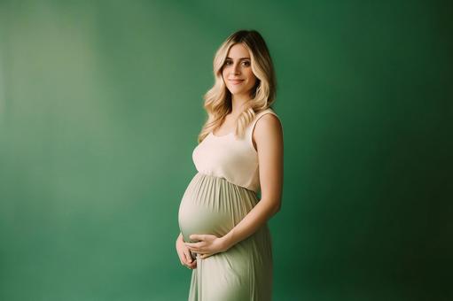 ben krage recommends pregnant blonde woman pic