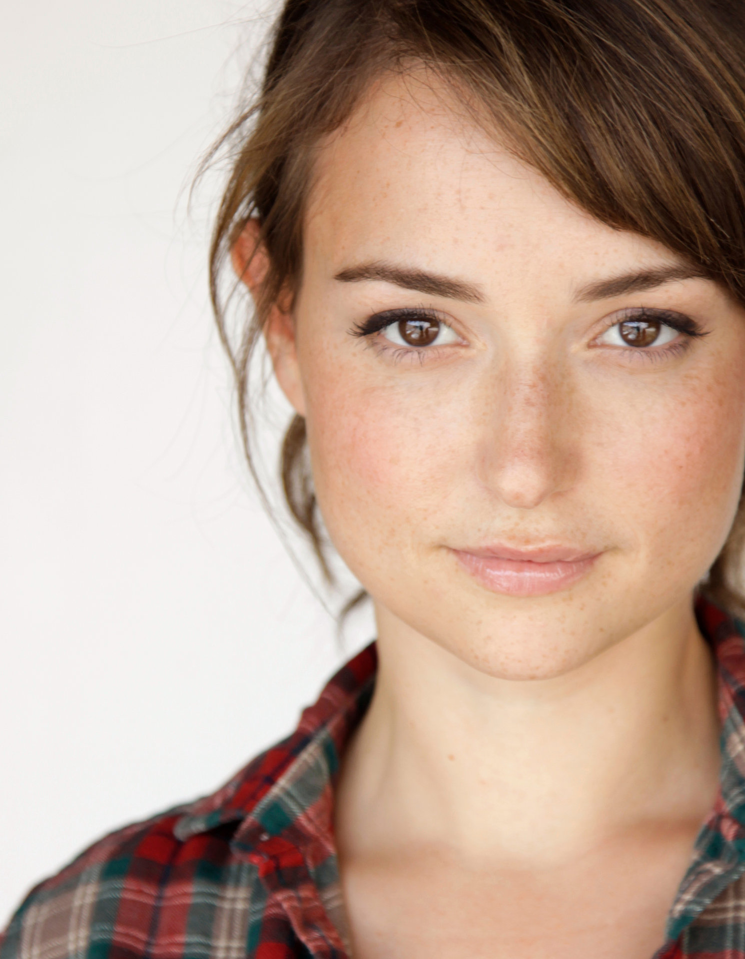 brandon cummins add photo milana vayntrub porn