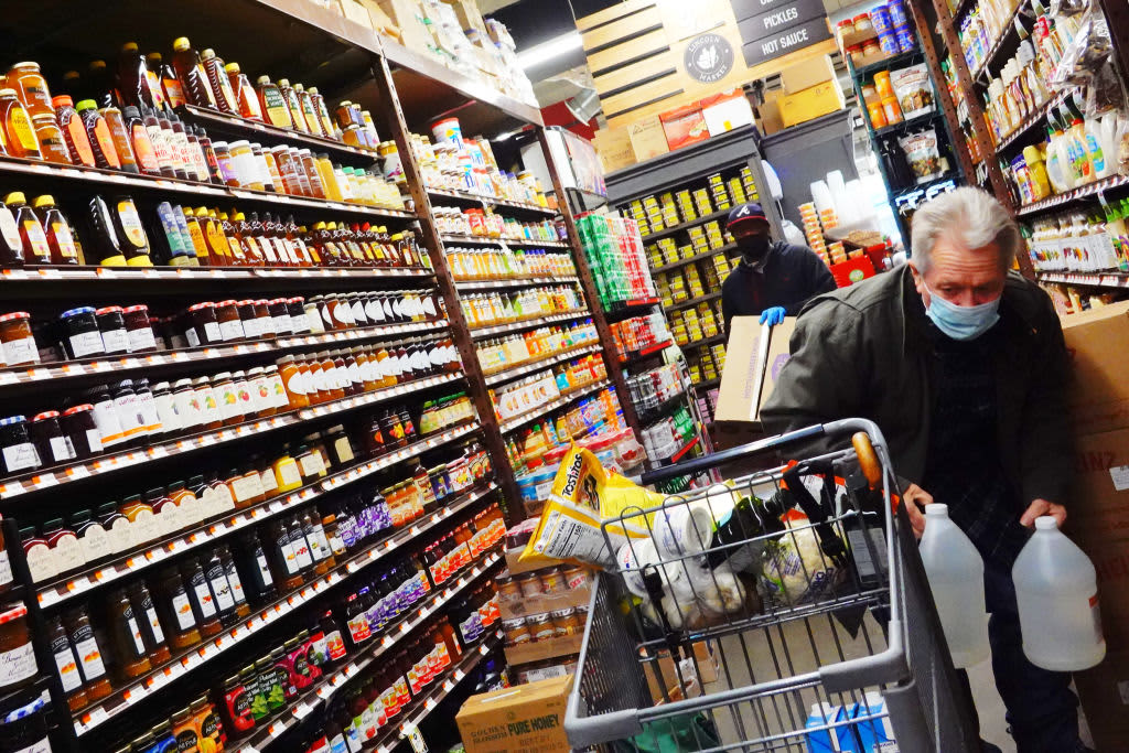 carolina loureiro recommends Flashing In Grocery Store