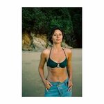 Aly Michalka Bikini sexiga par