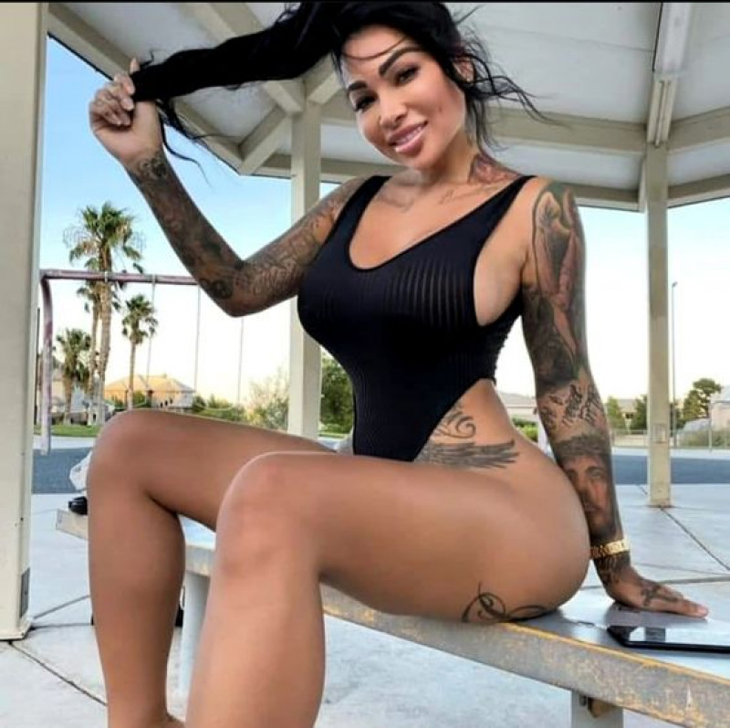 Brittanya Razavi Porn Videos male masturbation