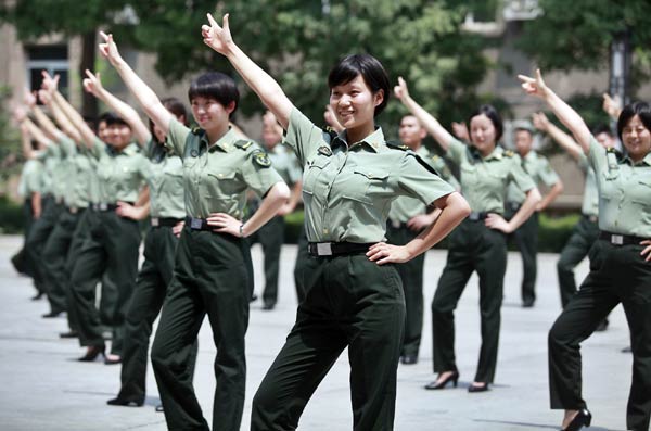 boris zimmerman recommends Chinese Girl Dancing In Military Uniform