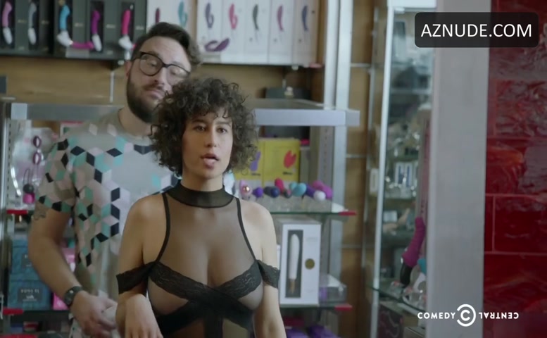 david beddis recommends ilana glazer tits pic