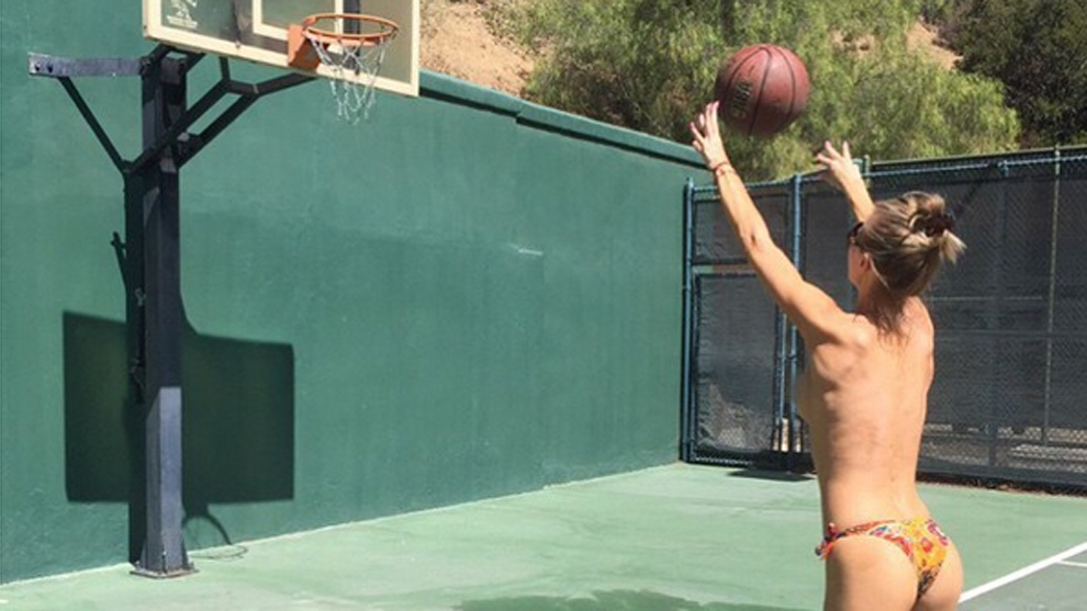 chu allen recommends topless basketball pic