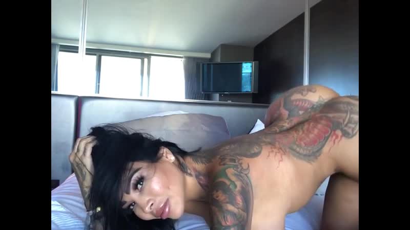 chris sherrod recommends brittanya razavi mastubating pic