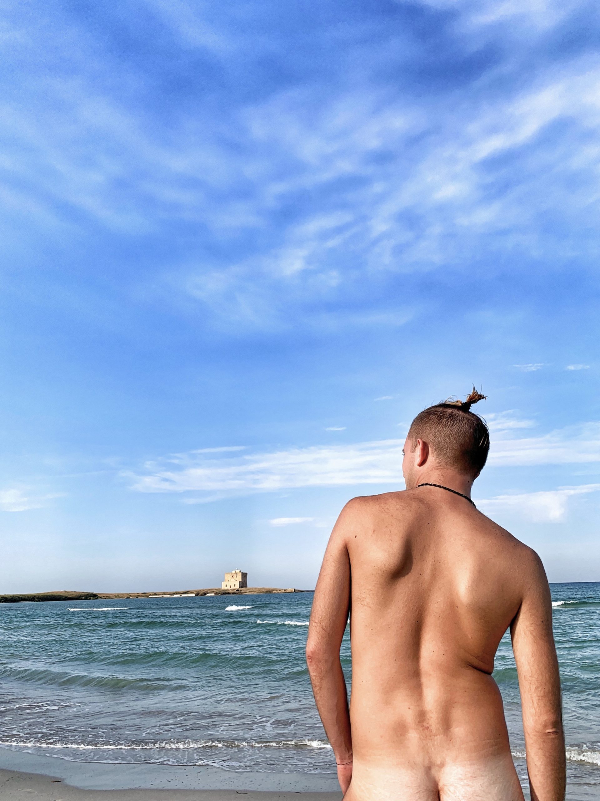 billy bermudez add nude guys at beach photo