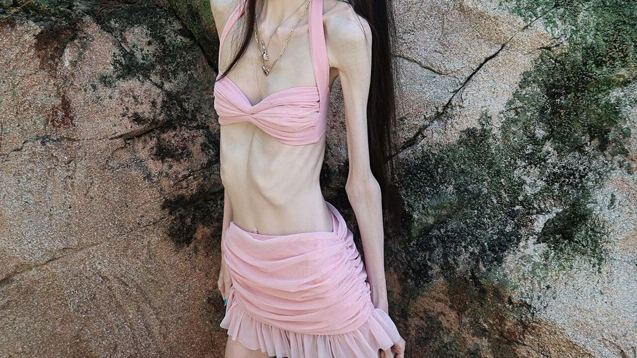 eugenia cooney bikini