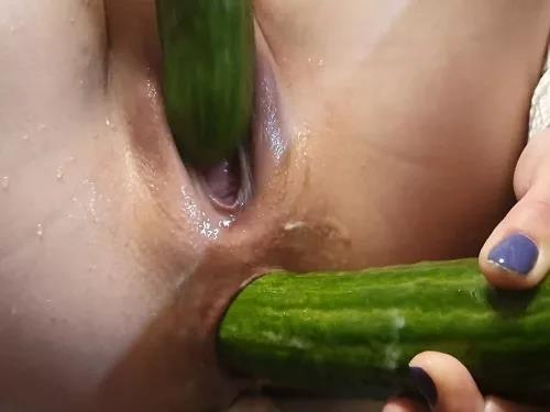 alex lupoian recommends Cucumber In Pussy