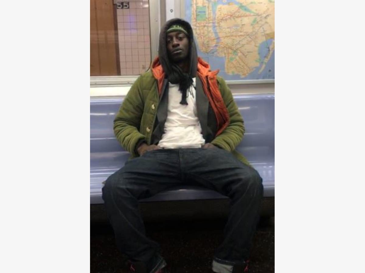 david uzoma share flashing at subway photos