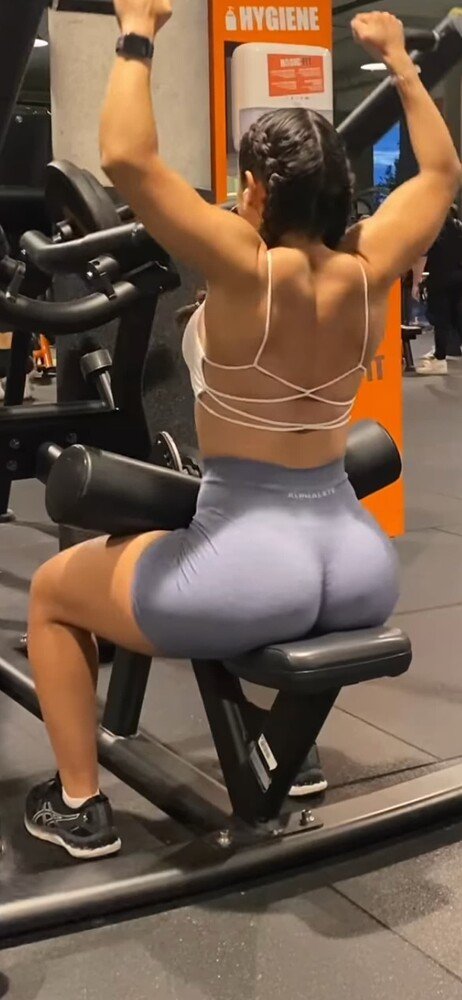 chua leong add gym pawg photo