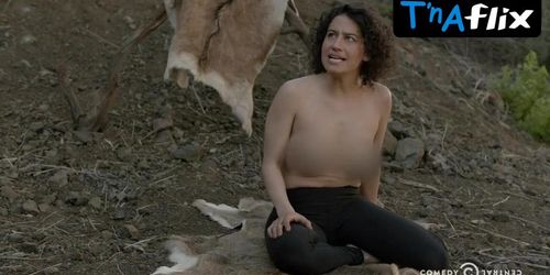 anne gunderson recommends ilana glazer boobs pic