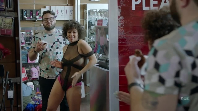 arlene macaspac recommends Ilana Glazer Sexy