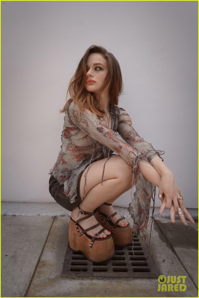 bai baihaqi recommends joey king feet pic