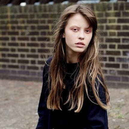 mia goth latina