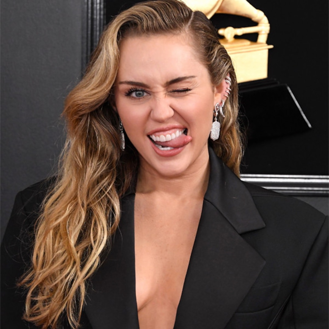 deborah lease recommends Miley Cyrus Hot Pictures