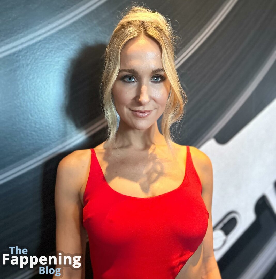 alyssa roach recommends nikki glaser nude pics pic