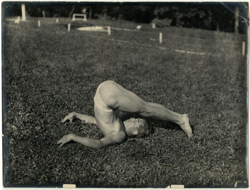 nude gymnastique