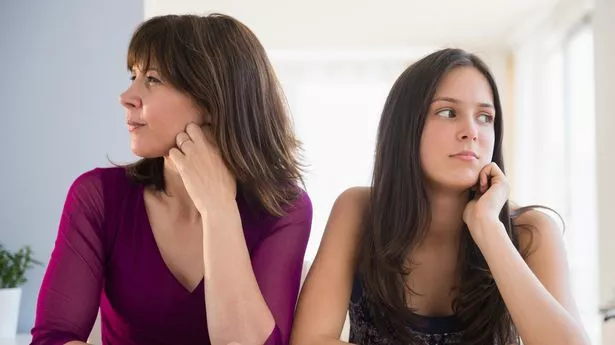 shoplyfter mom and daughter