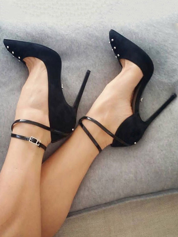 comfort amah share strapon high heels photos