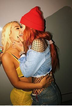 deirdre prashanti recommends tana mongeau lesbian pic