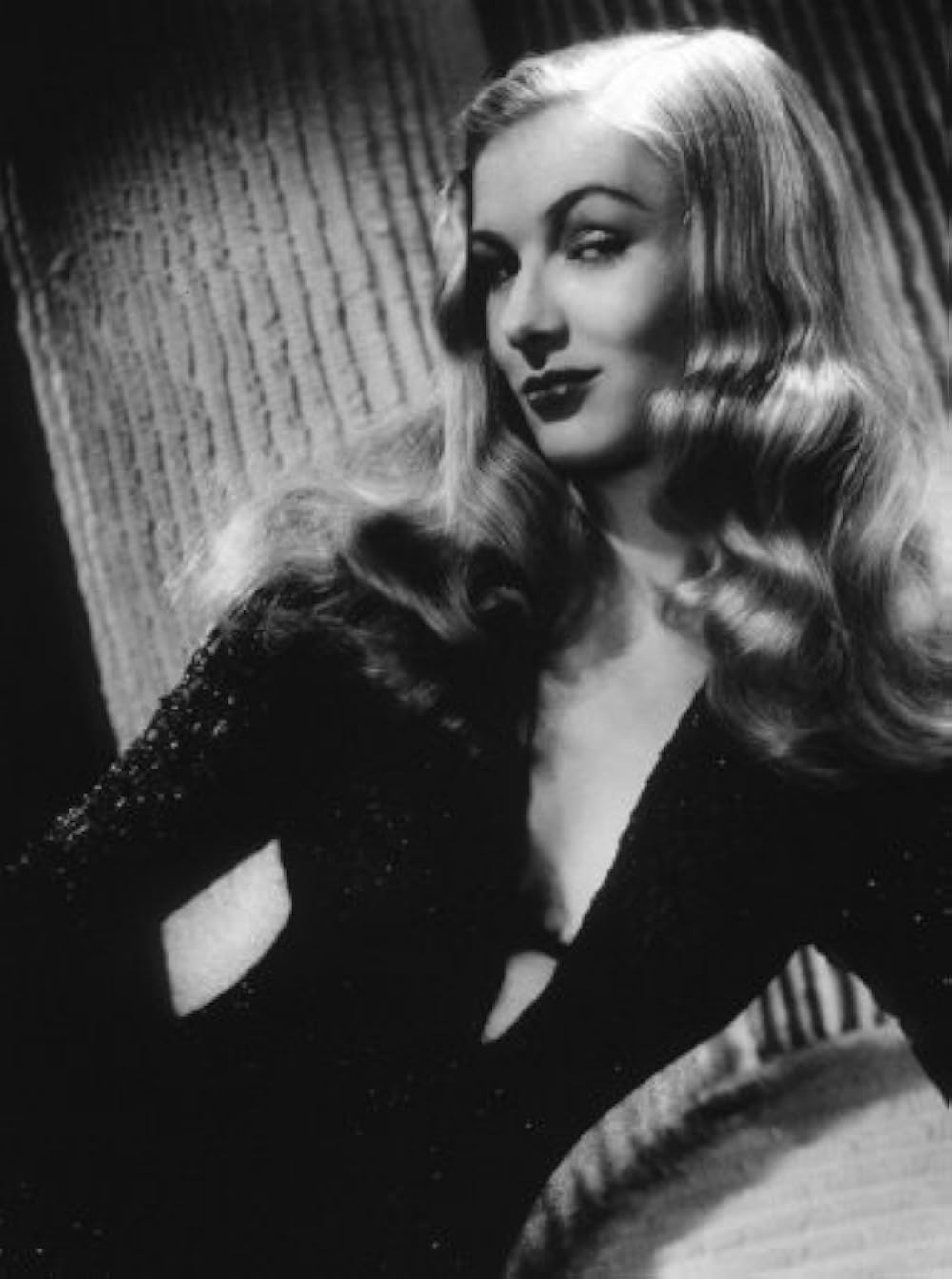 brian greuling recommends veronica lake naked pic