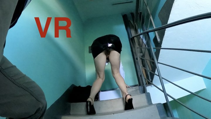 Vr Voyeur kross tmb